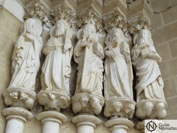 Pórtico de la catedral de Évora