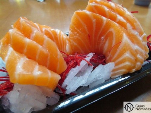 Sashimi de salmón de la Tasquinha Japonesa.